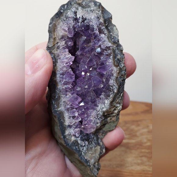 Amethyst Crystals Slice - Picture 10 of 15